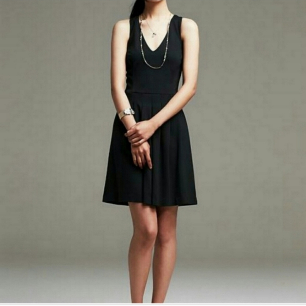 Nwt banana republic black ponte dress sz 4